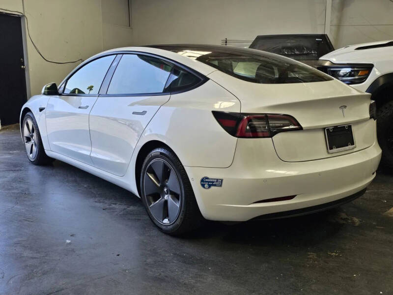 2021 Tesla Model 3 Standard Range Plus