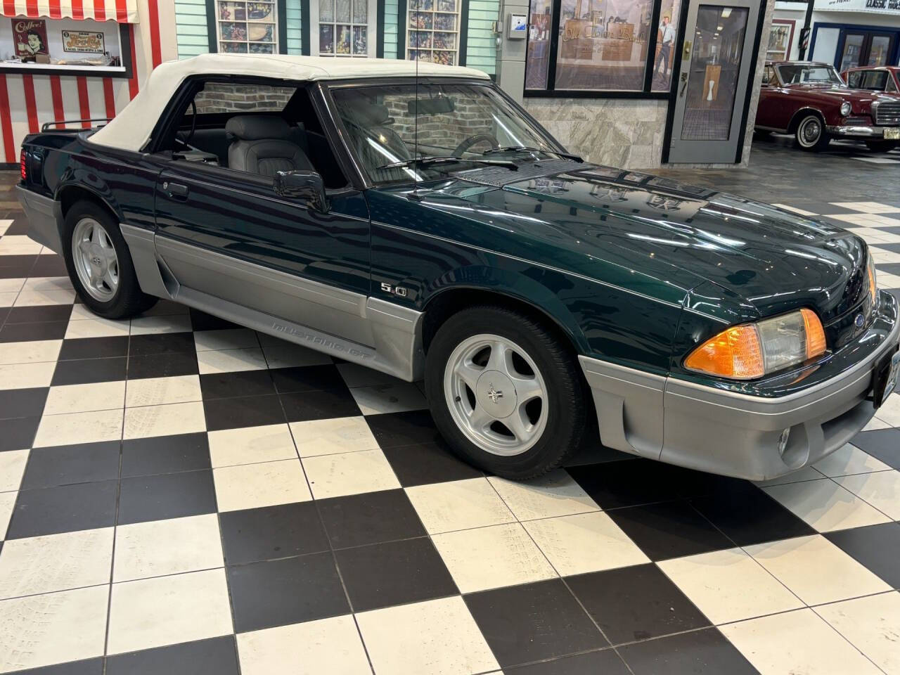 1992 Ford Mustang 13