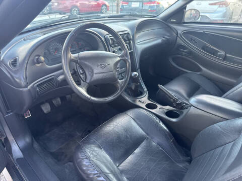 2002 Ford Mustang GT Deluxe