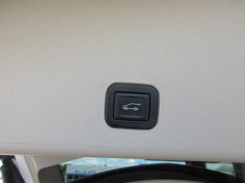 2016 Cadillac SRX