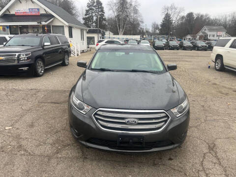 2017 Ford Taurus SEL