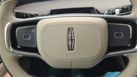 2025 Lincoln Nautilus Hybrid Reserve