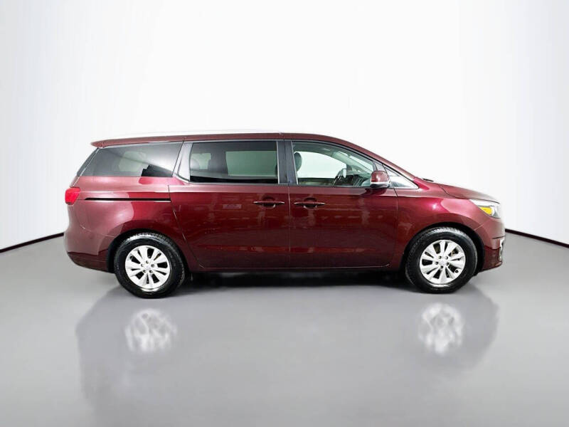 2017 Kia Sedona LX