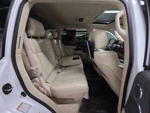 2017 Lexus LX 570