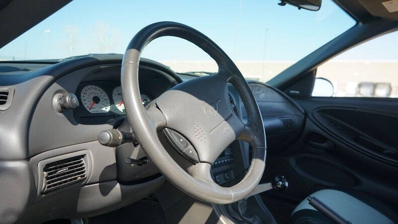 2003 Ford Mustang