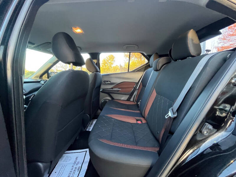 2018 Nissan Kicks SR