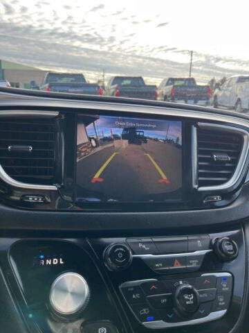 2020 Chrysler Pacifica Hybrid Touring L