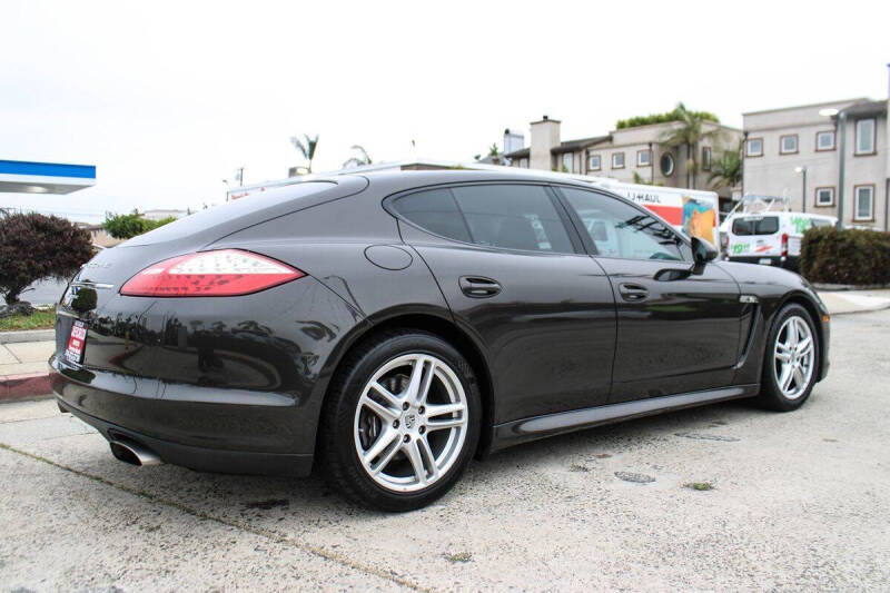2012 Porsche Panamera