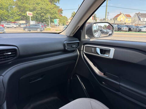 2020 Ford Explorer
