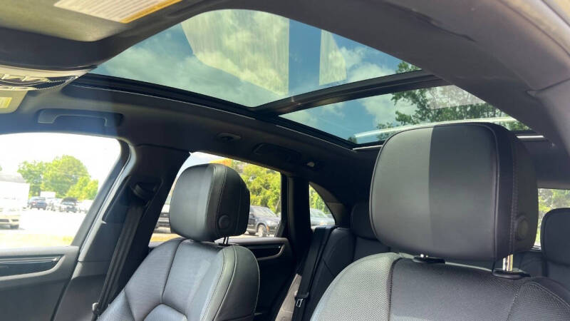 2017 Porsche Macan
