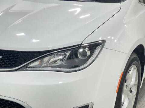 2018 Chrysler Pacifica Touring L Plus