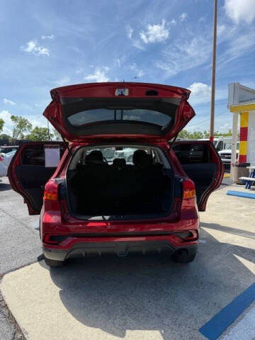 2019 Mitsubishi Outlander Sport LE