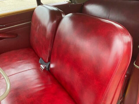 1946 Ford Super Deluxe