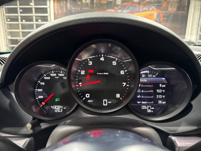 2019 Porsche 718 Cayman