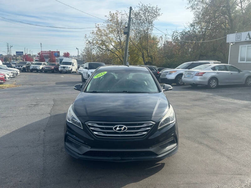 2015 Hyundai Sonata Sport photo 3