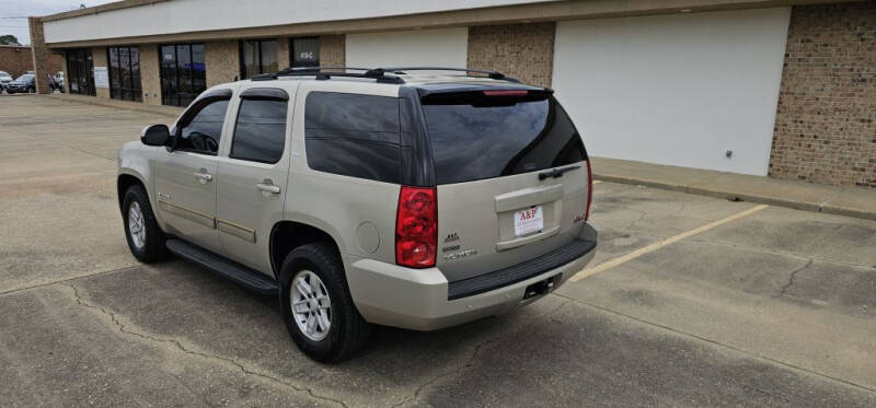 2010 GMC Yukon SLT1 photo 7