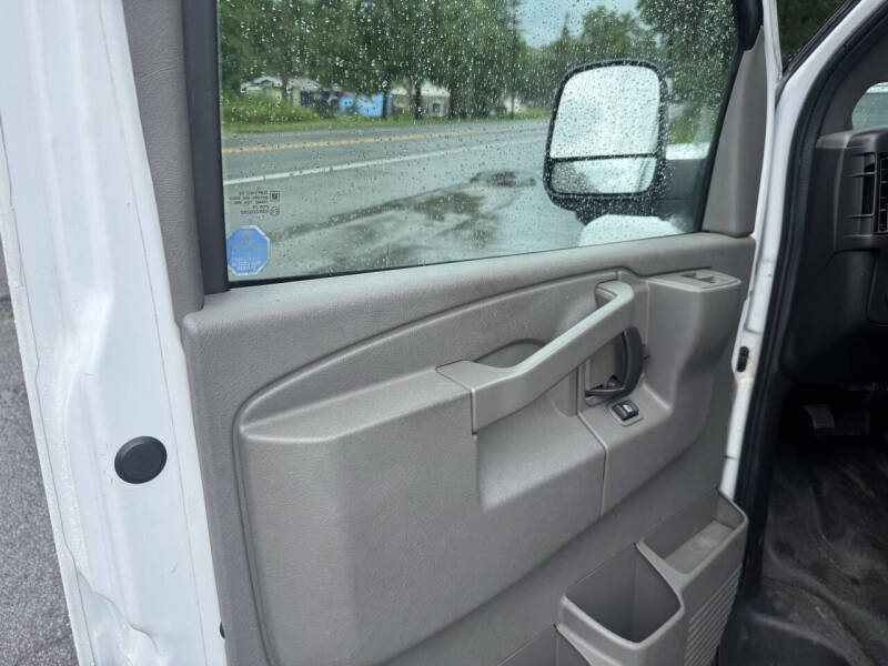 2017 Chevrolet Express 2500