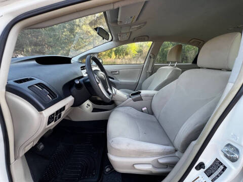 2013 Toyota Prius Three