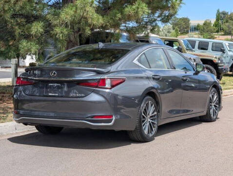 2024 Lexus ES 300h