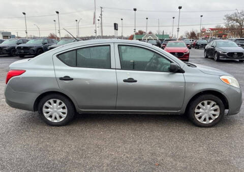 2013 Nissan Versa 1.6 S