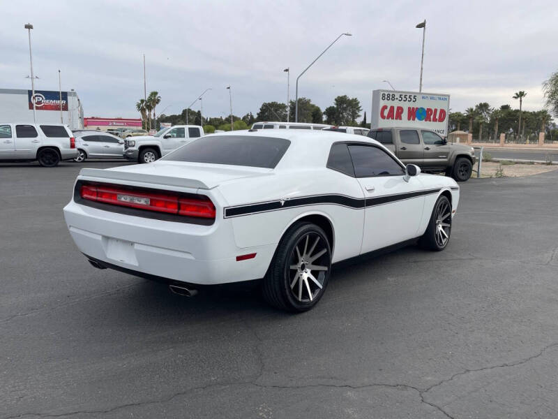 2013 Dodge Challenger SXT