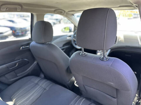 2014 Chevrolet Sonic LT Auto
