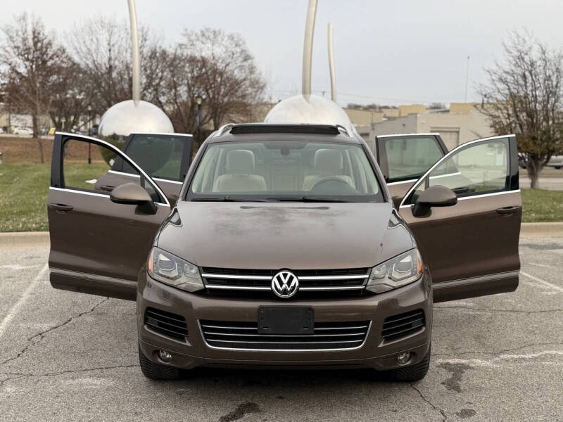 2012 Volkswagen Touareg TDI Sport