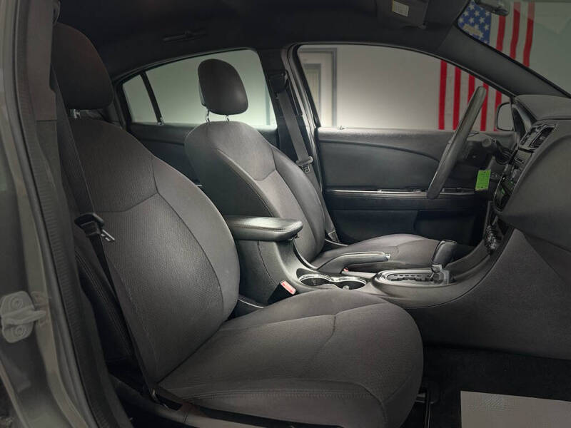 2012 Chrysler 200 LX