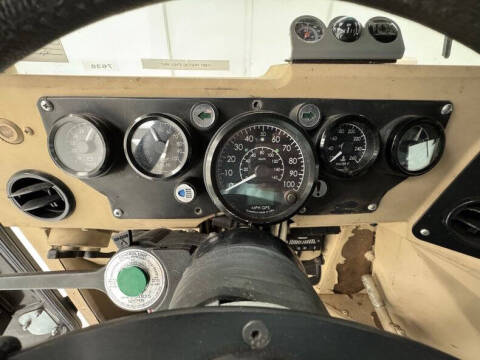 2005 AM General Hummer