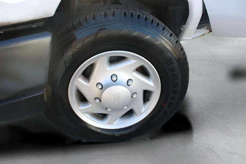 2013 Ford E-Series E-350 SD