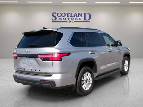 2025 Toyota Sequoia SR5