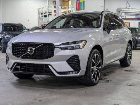 2025 Volvo XC60 B5 Plus Dark Theme