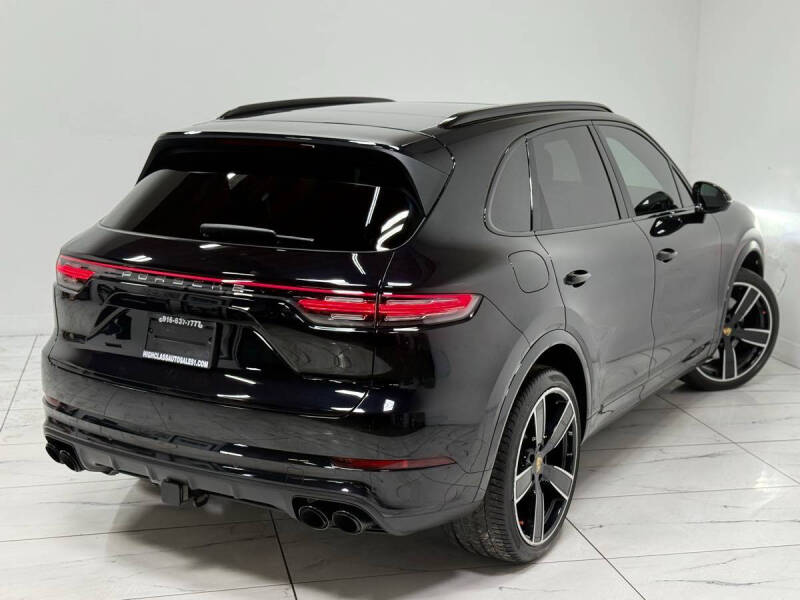 2022 Porsche Cayenne