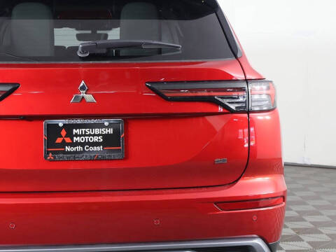 2025 Mitsubishi Outlander SE