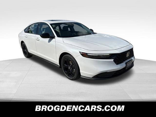 2025 Honda Accord SE's photo