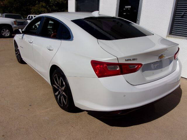 2017 Chevrolet Malibu 1LT photo 6