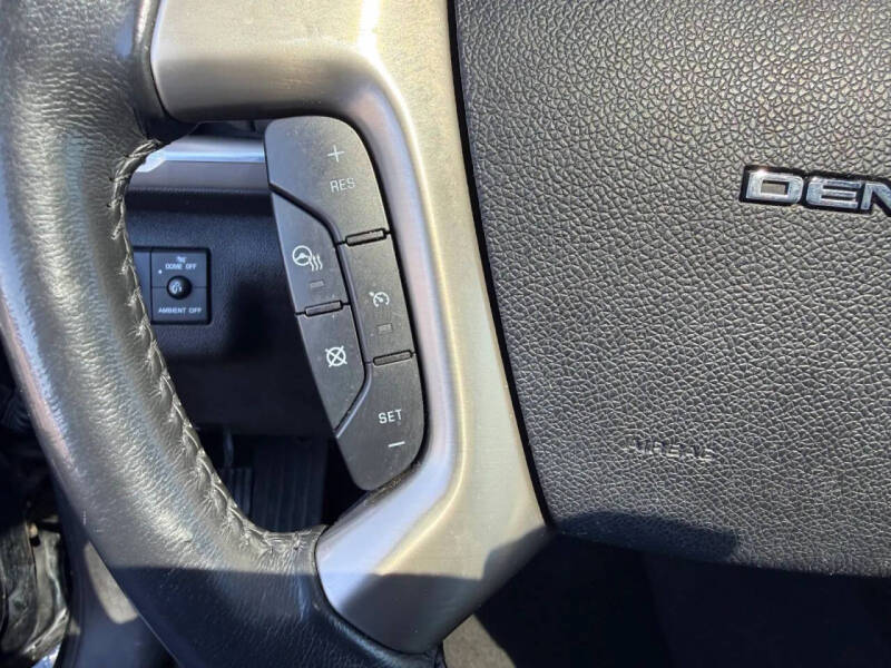 2016 GMC Acadia Denali
