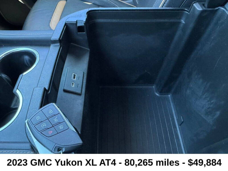 2023 GMC Yukon XL AT4
