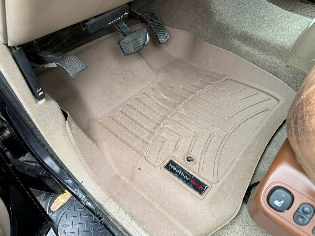 2005 Ford F-350 Super Duty 29