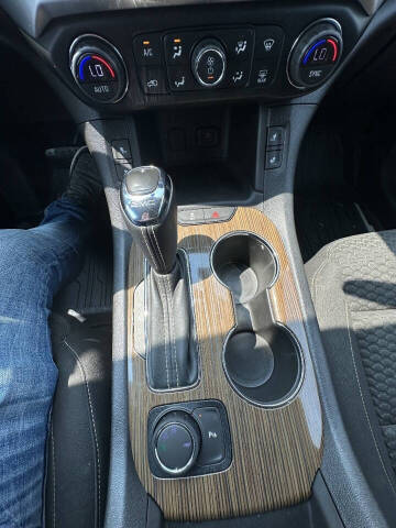 2019 GMC Acadia SLE-2