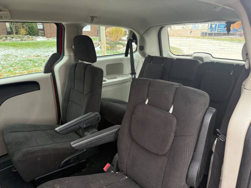 2012 Dodge Grand Caravan American Value Package