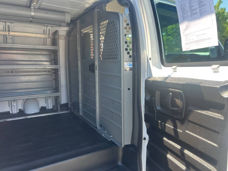 2017 Chevrolet Express 2500