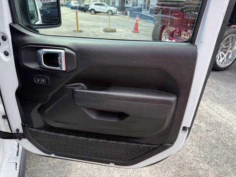 2023 Jeep Gladiator Willys