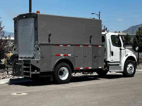 2012 Freightliner M2 106
