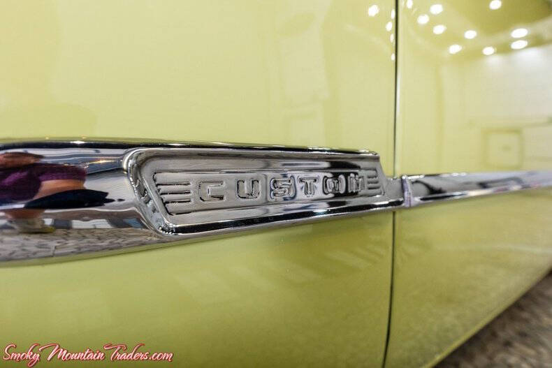 1950 Ford Custom Deluxe