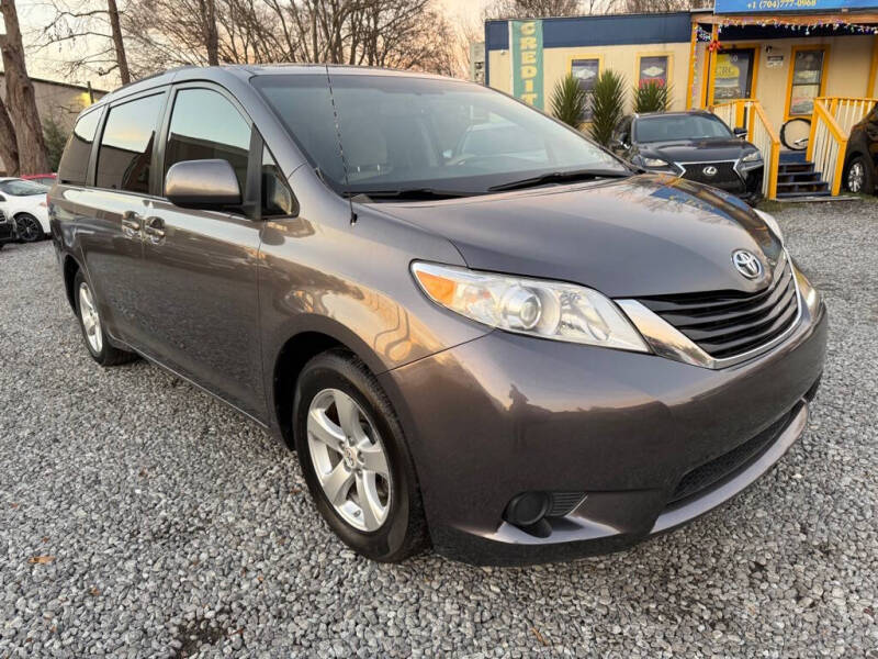 2011 Toyota Sienna
