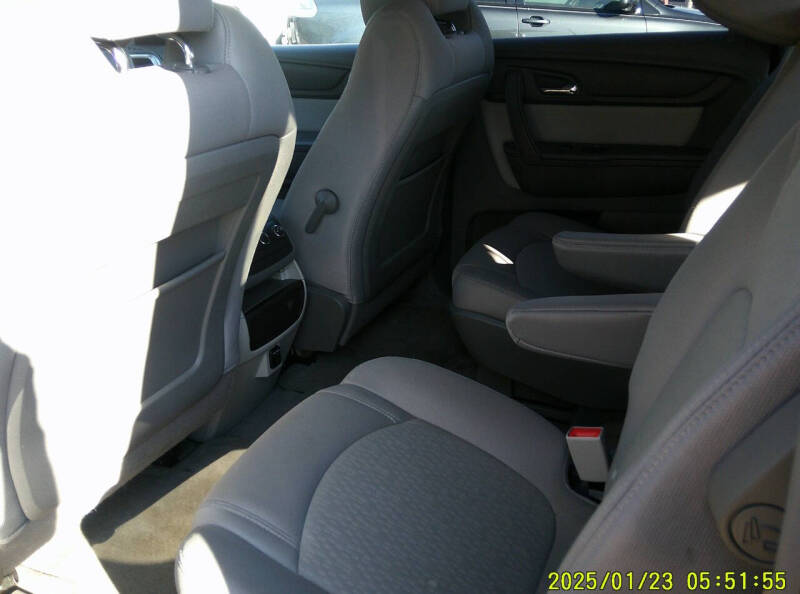 2015 GMC Acadia SLE-2