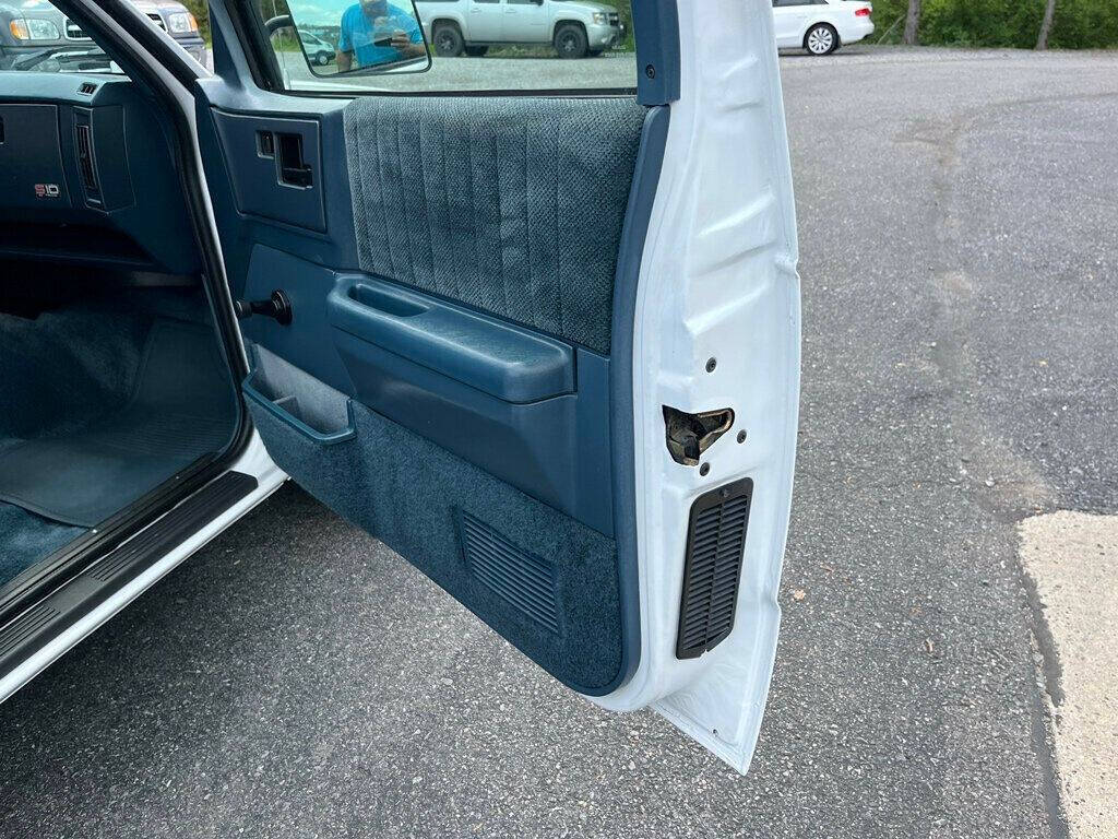 1993 Chevrolet S-10 31