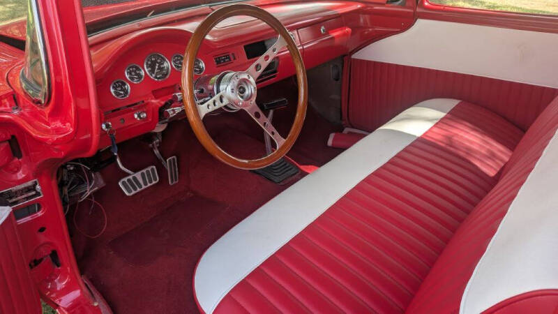 1957 Ford MODEL 300