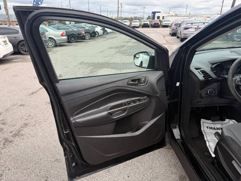2019 Ford Escape S